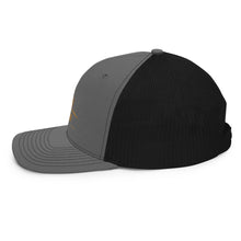 Charger l'image dans la galerie, Afan gold embroid logo trucker cap