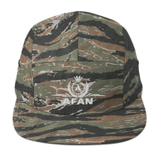 Charger l'image dans la galerie, Afan white embroid logo five panel cap

