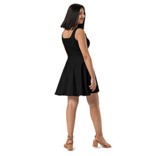 Charger l'image dans la galerie, Afan black skater dress
