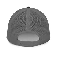 Charger l'image dans la galerie, Afan white embroid logo trucker cap
