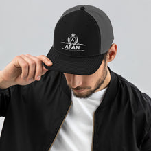 Charger l'image dans la galerie, Afan white embroid logo trucker cap
