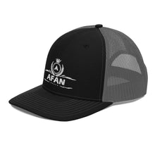 Charger l'image dans la galerie, Afan white embroid logo trucker cap
