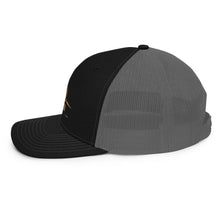Charger l'image dans la galerie, Afan gold embroid logo trucker cap
