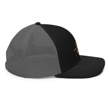 Charger l'image dans la galerie, Afan gold embroid logo trucker cap
