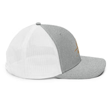 Charger l'image dans la galerie, Afan gold embroid logo trucker cap
