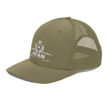 Charger l'image dans la galerie, Afan white embroid logo trucker cap
