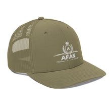 Charger l'image dans la galerie, Afan white embroid logo trucker cap
